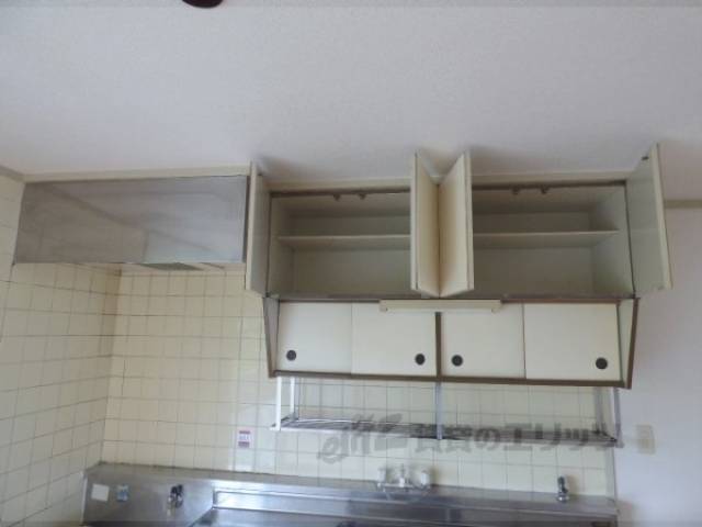 キッチン　収納