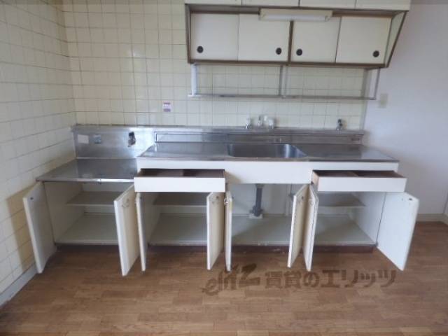 キッチン　収納