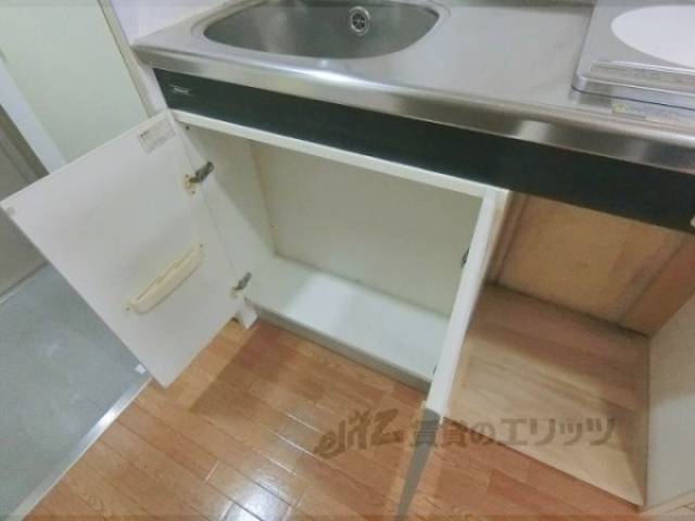 キッチン　下部収納
