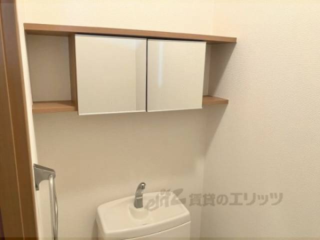 トイレ　収納