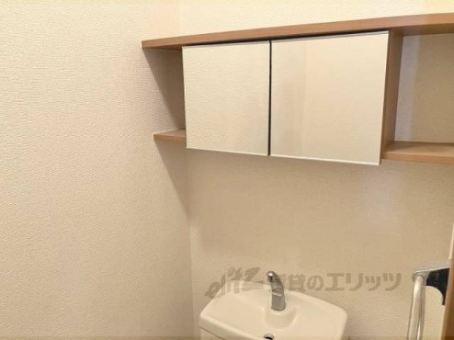 トイレ　収納