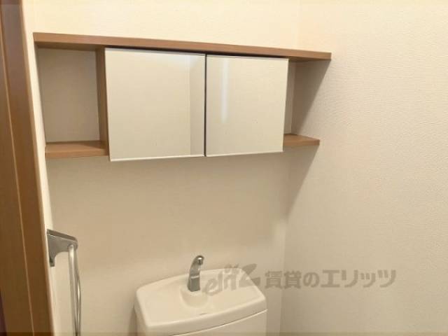 トイレ　収納