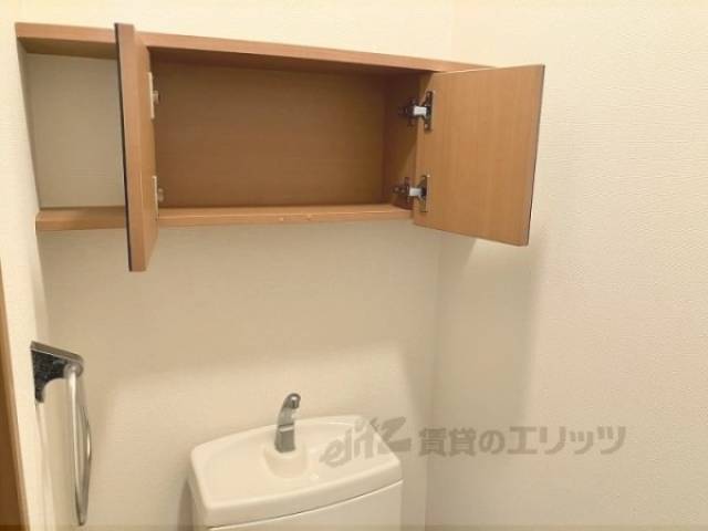 トイレ　収納
