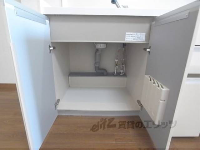 収納　キッチン下段