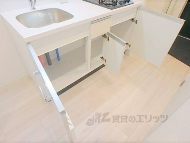 キッチン　キッチン下部収納