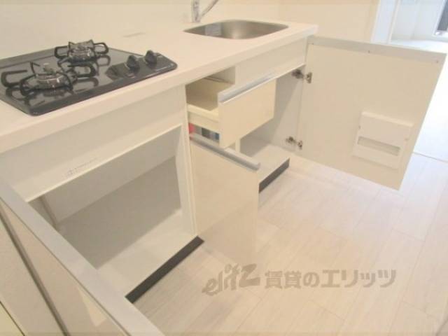 キッチン　キッチン下部収納