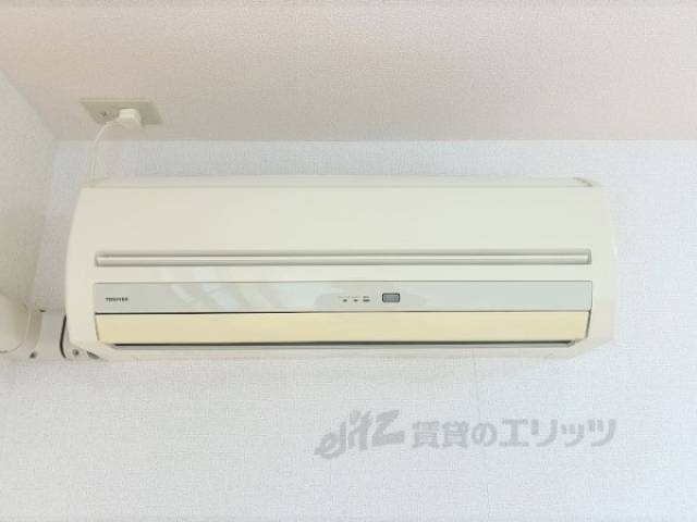 エアコン　リビング