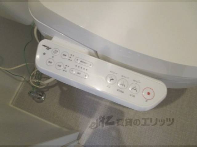 トイレ　ウォシュレット