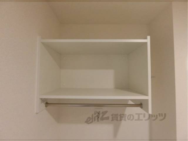 洗濯機置場　収納