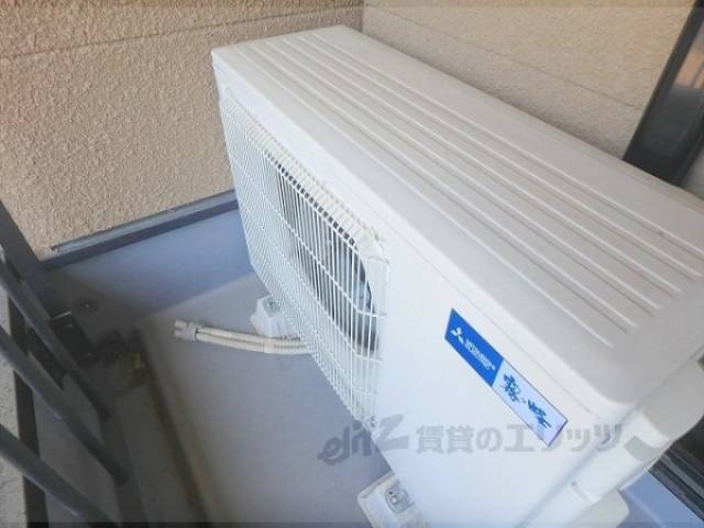 エアコン　室外機