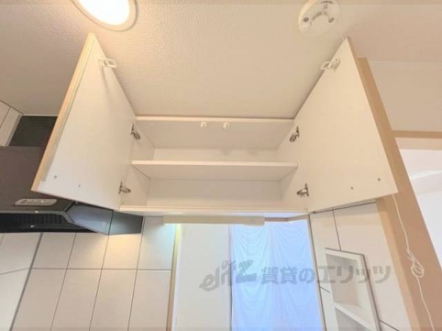 キッチン　収納