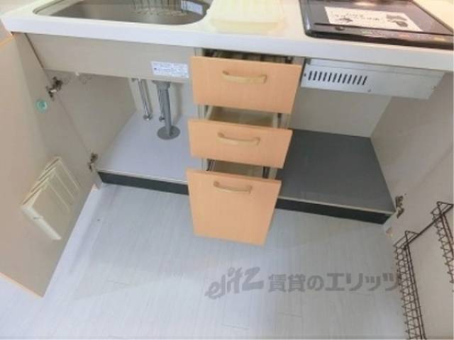 キッチン　キッチン下部収納