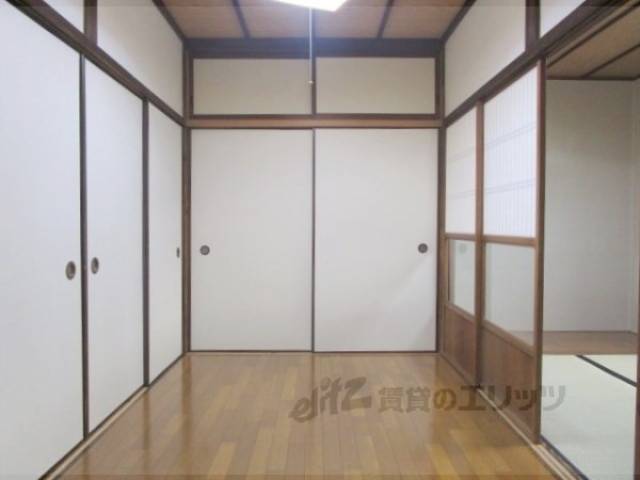 洋室　洋室３帖