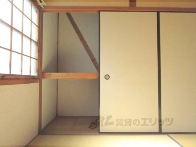 和室　押入