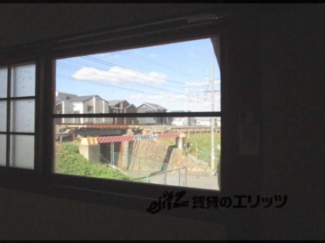 眺望　二階窓