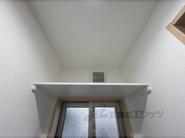 収納　トイレ上