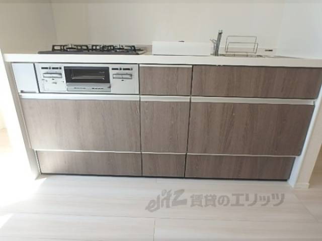 キッチン　キッチン下収納