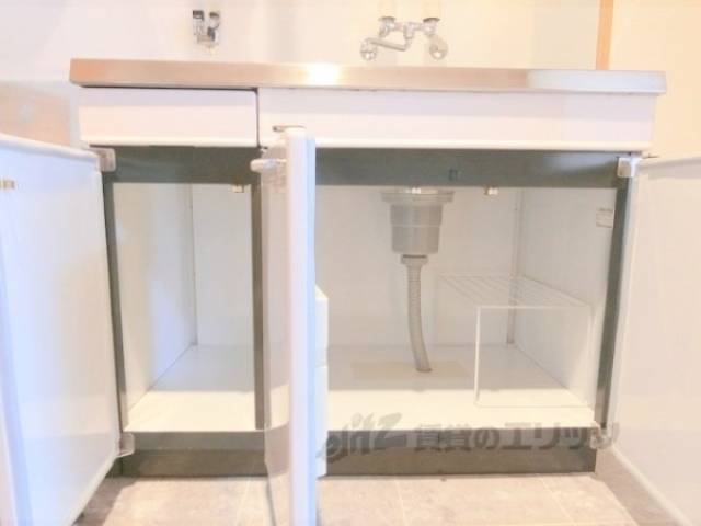 キッチン　下部収納