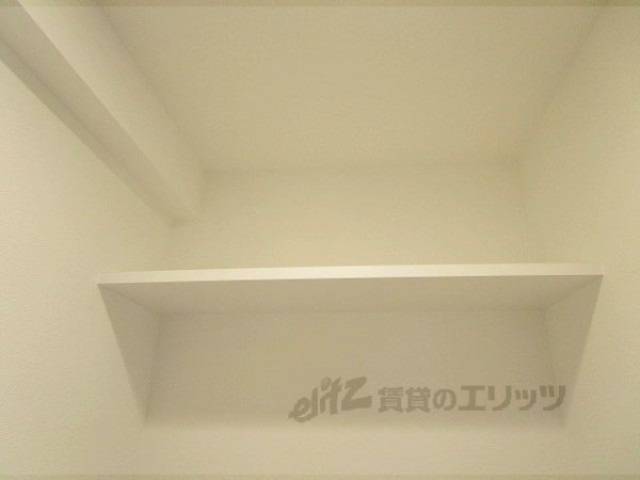 トイレ　上収納