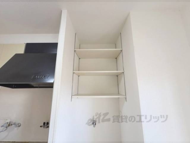 洗濯機置場　収納