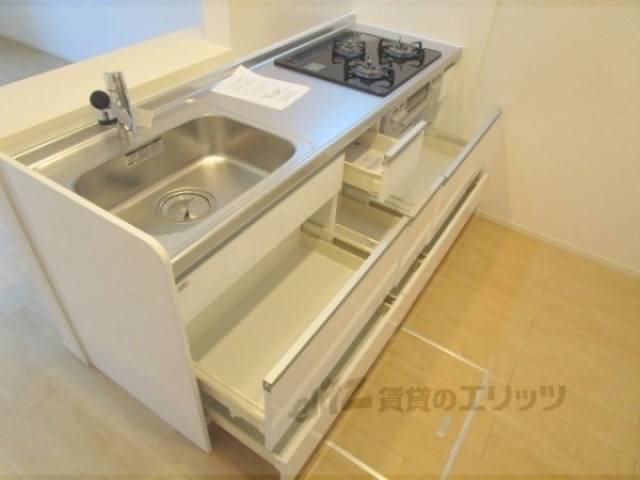 キッチン　キッチン下部収納