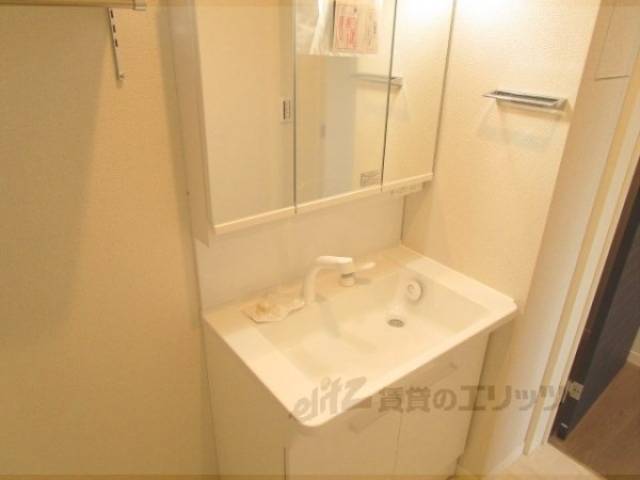 洗面所　シャワー付き洗面台