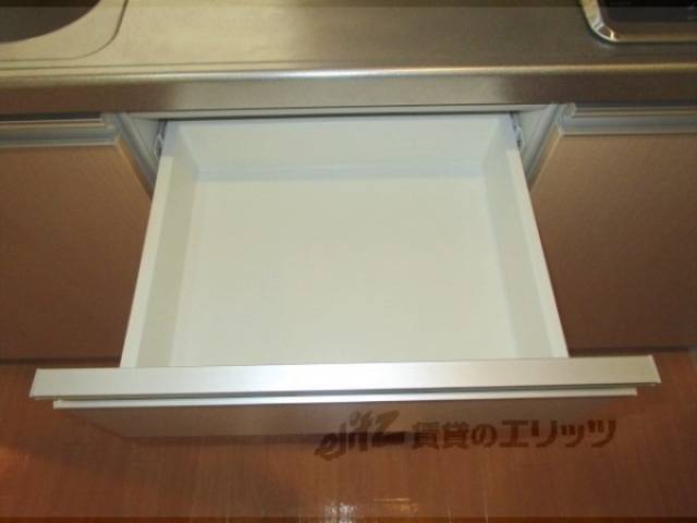 キッチン　下部収納