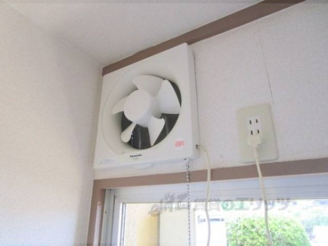 キッチン　換気扇