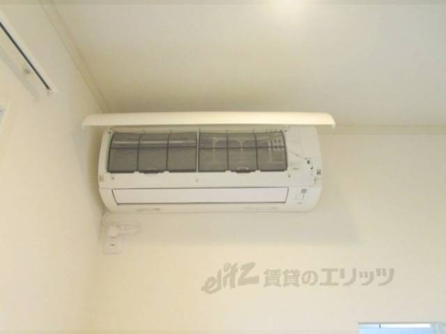 エアコン　リビング