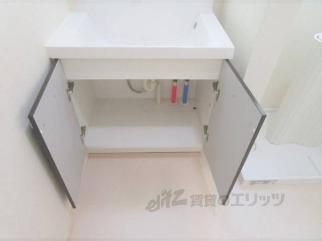 洗面所　収納下部