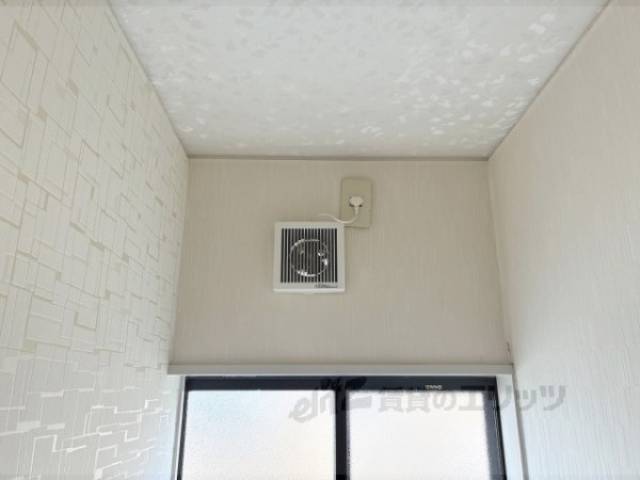 トイレ　トイレ換気扇