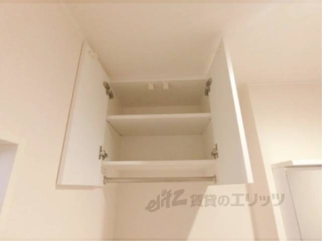 洗濯機置場　上部棚