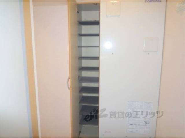 下駄箱　十分な収納です。