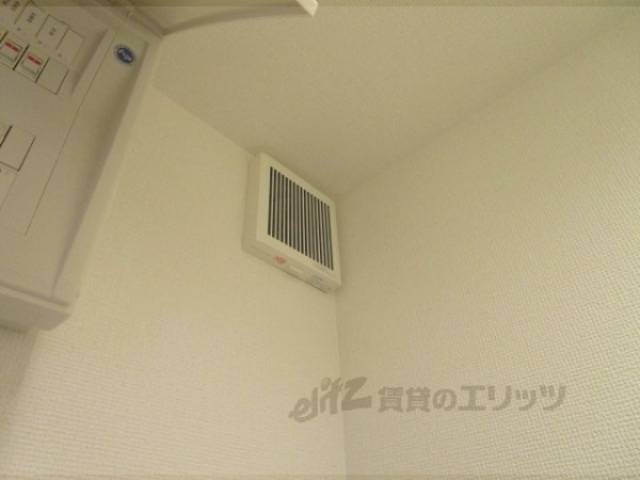 トイレ　換気扇