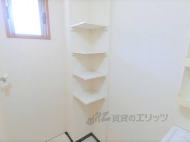 洗面所　収納棚