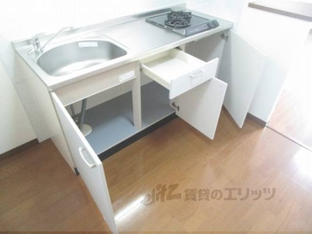 キッチン　下部収納