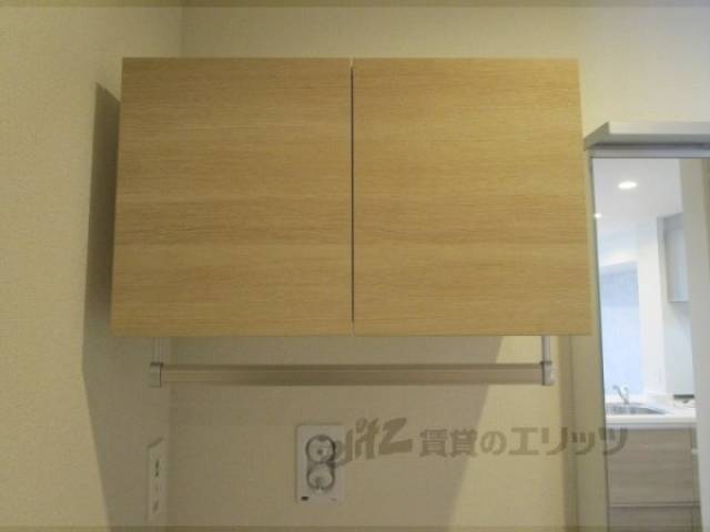 洗濯機置場　収納