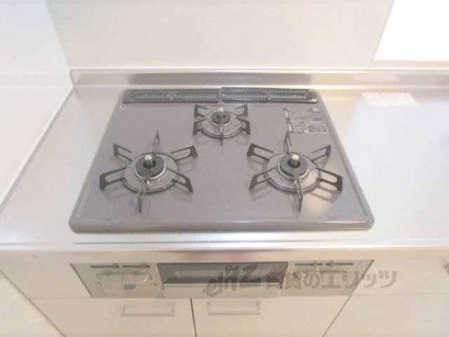 キッチン　コンロ