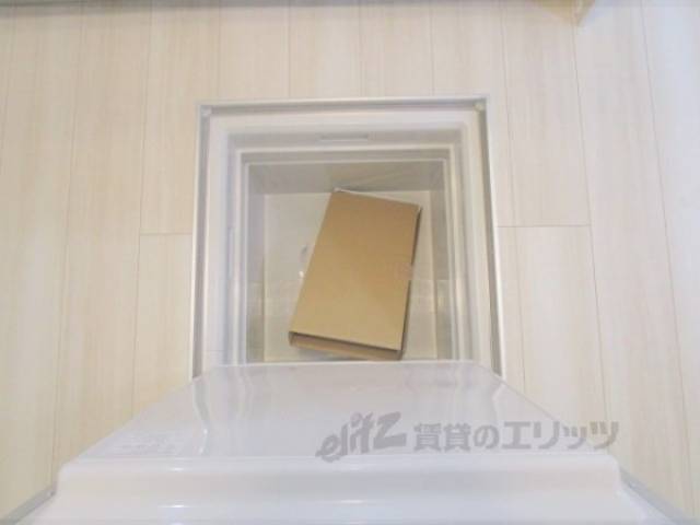 収納　床下収納