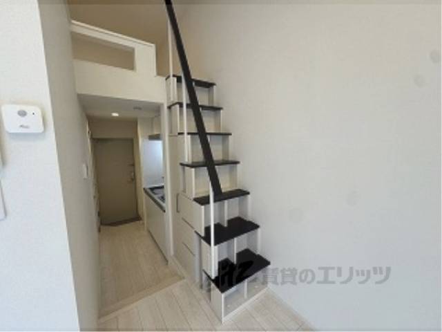 収納　階段