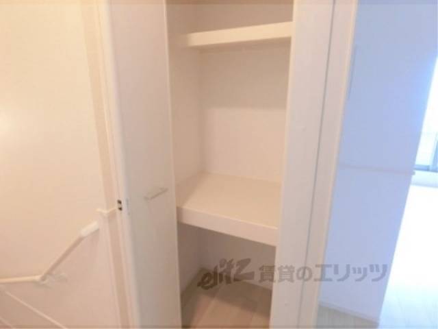 収納　廊下収納