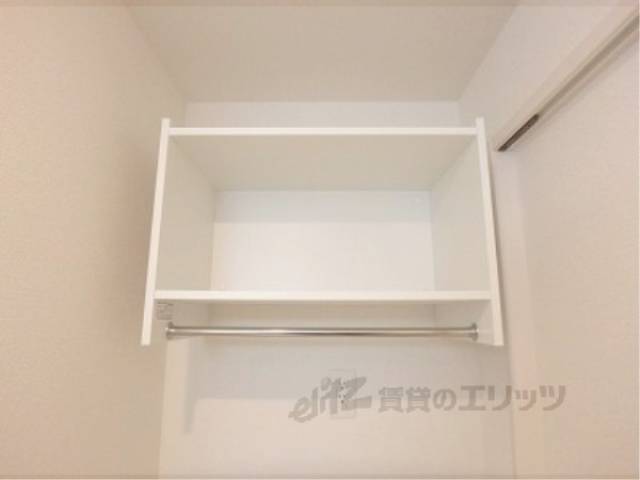 洗濯機上収納棚