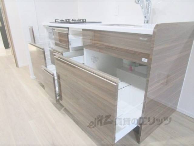 キッチン　下段収納