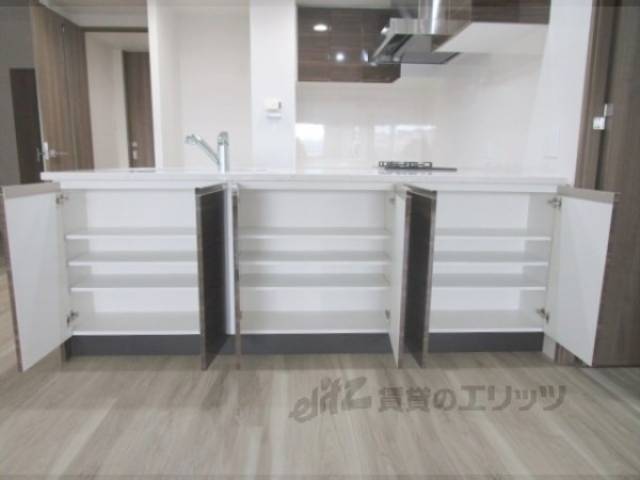 キッチン　収納