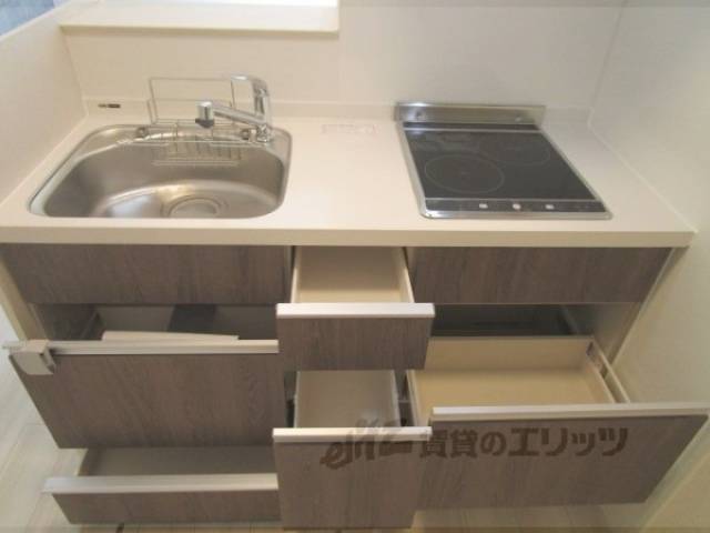 キッチン　収納