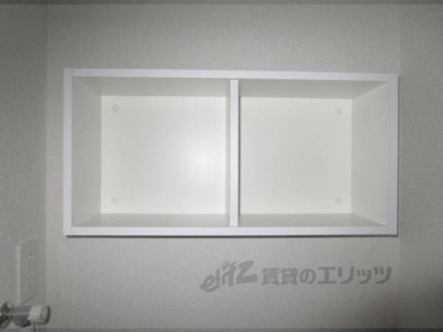 洗濯機置場　収納