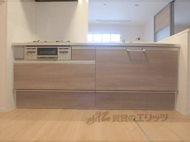 キッチン　収納