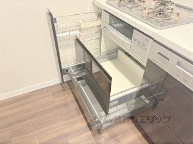 キッチン　下部収納