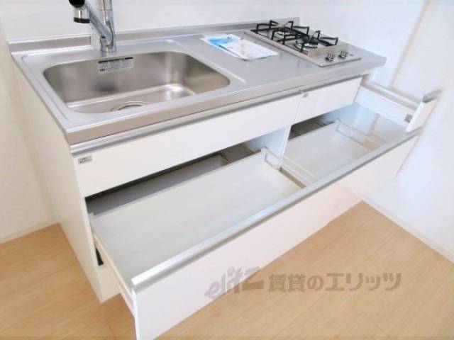 キッチン　キッチン下部収納