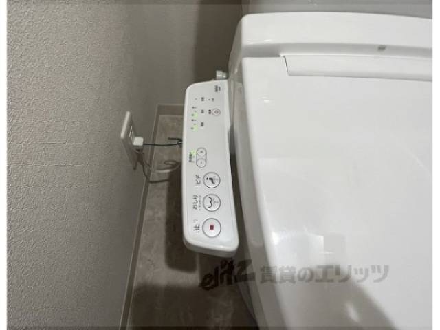 トイレ　ウォシュレット
